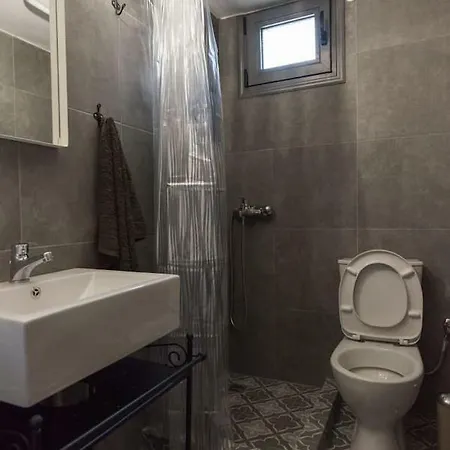 Centrally Located * Volos