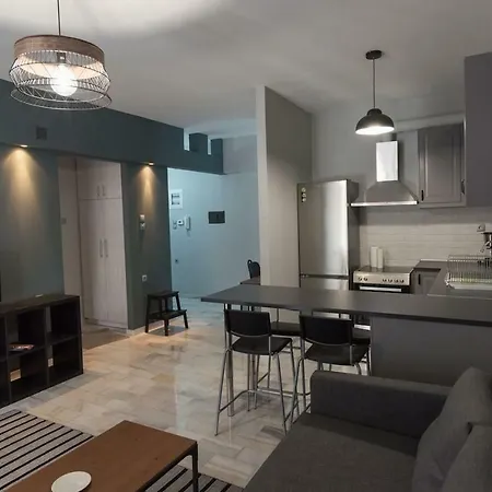 Centrally Located * Volos